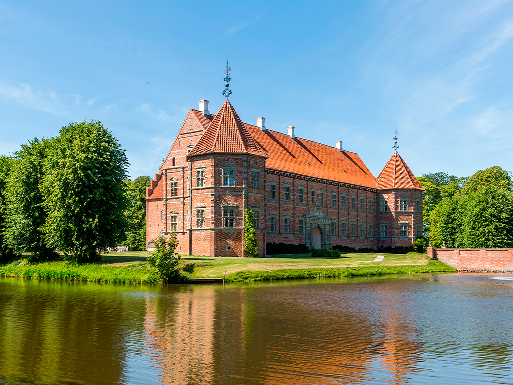 Lokale oplevelser - Voergaard Slot, Dronninglund